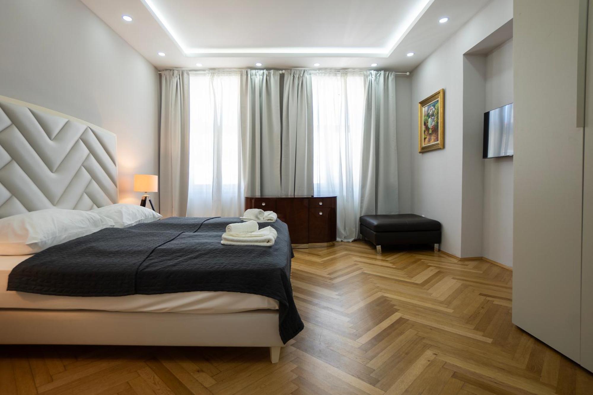 Charming 2-Room Apartment With Balcony, 15 Min To Center 비엔나 외부 사진